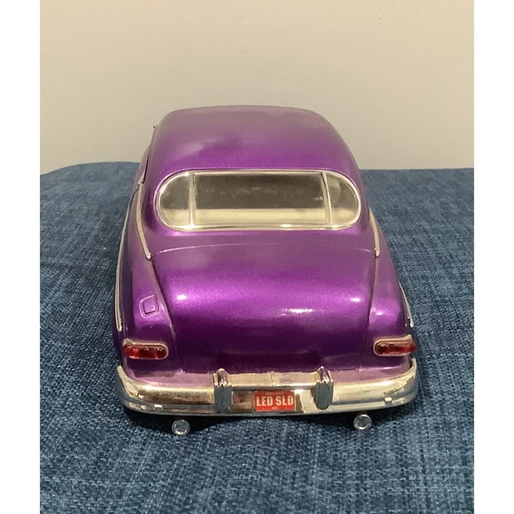 Ertl 1949 Mercury Lead Sled Coupe 1/18 Purple With Flames.